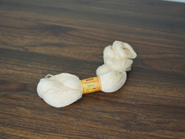 japanese thread, basting thread, basting skein, skein, thread skein, cotton thread, cotton basting thread