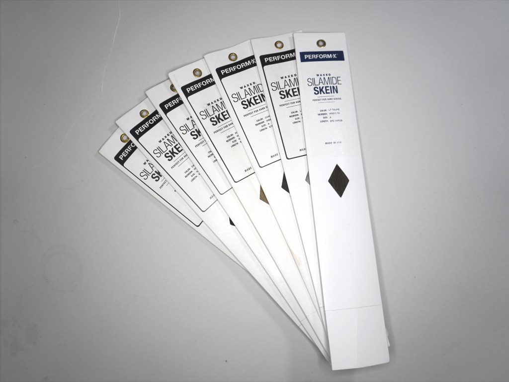 handsilk, waxed silk, silk, perform-x thread, Wax thread, waxed thread, finishing thread, silamide thread, furrier thread, skein, waxed skein, silk skein, waxed silamide skein, waxed silk skein, handfinishing thread